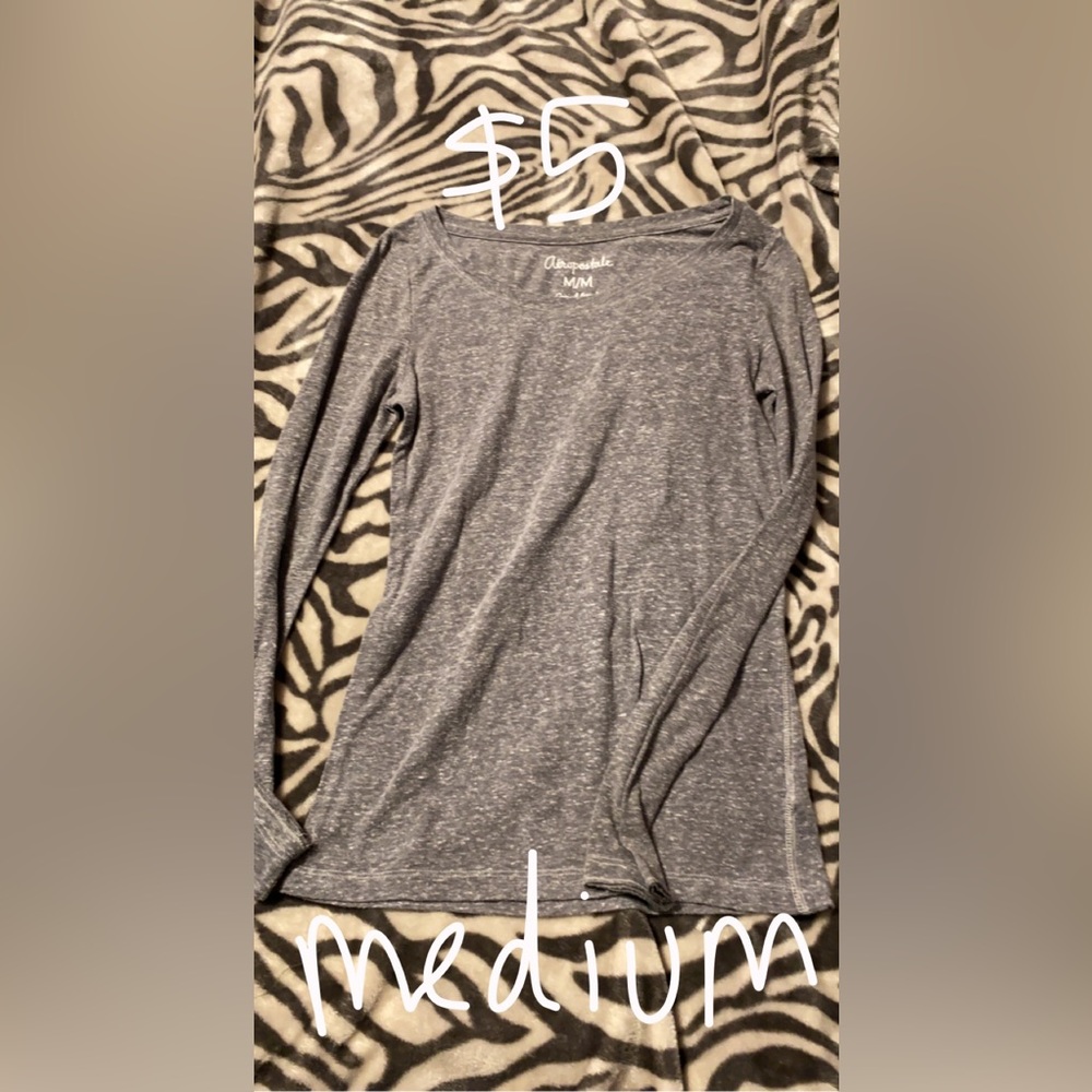 Aeropostle gray and pink long sleeve shirts